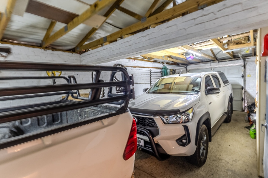 4 Bedroom Property for Sale in Protea Heights Western Cape